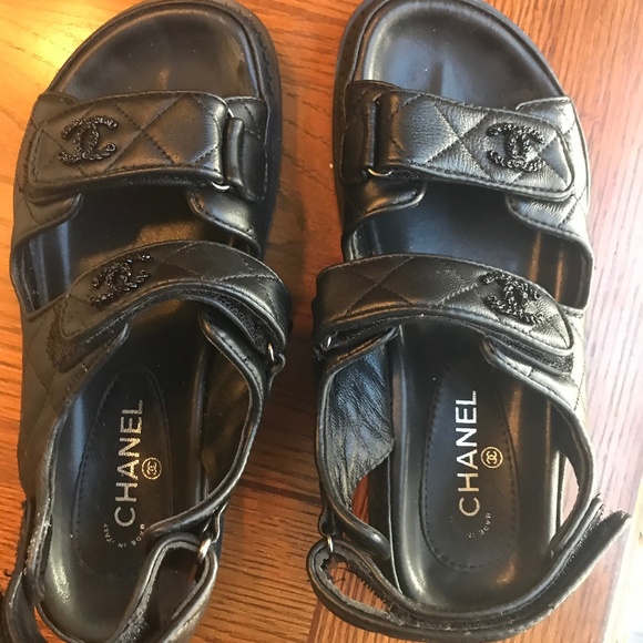 chanel black quilted sandals